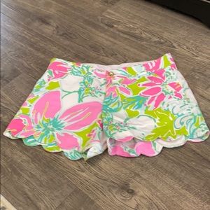 Sz 00 Lilly Pulitzer Buttercup shorts